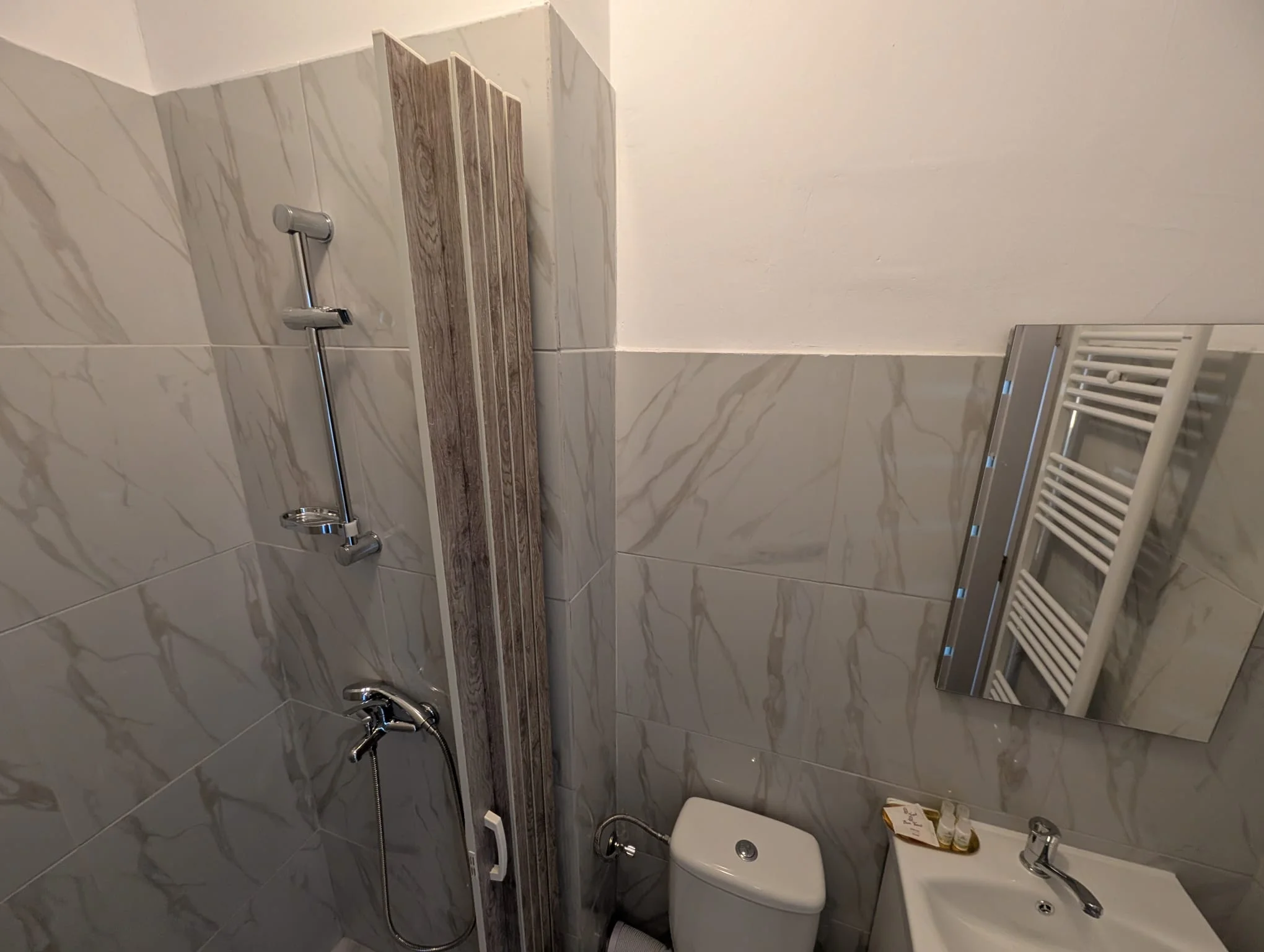 Baie camera dubla standard