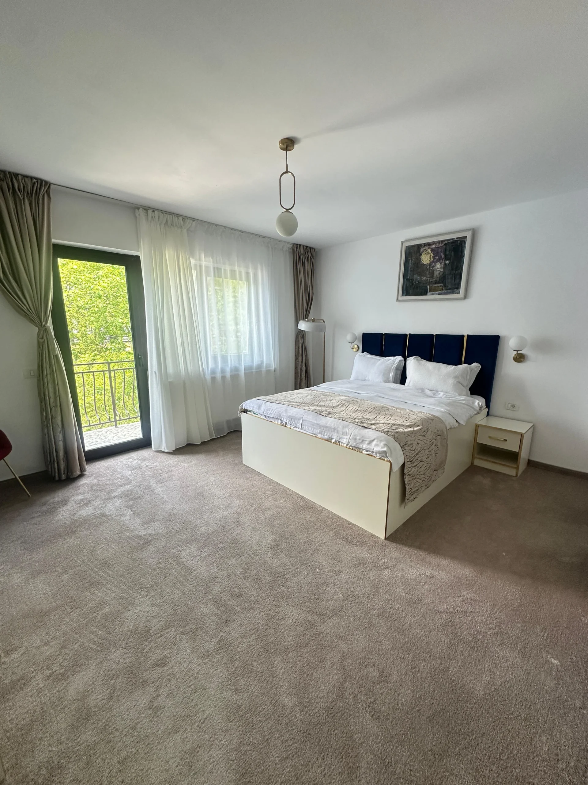 Camera dubla cu balcon 2